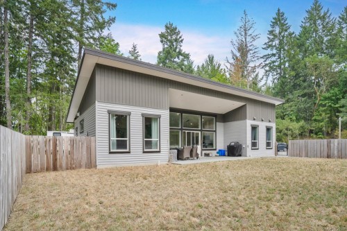 995 Nanaimo River Rd, Nanaimo, BC 