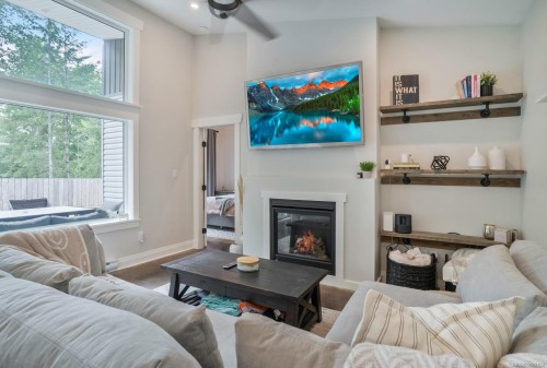 995 Nanaimo River Rd, Nanaimo, BC 