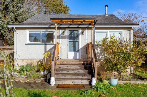 683 Powell St, Duncan, BC 