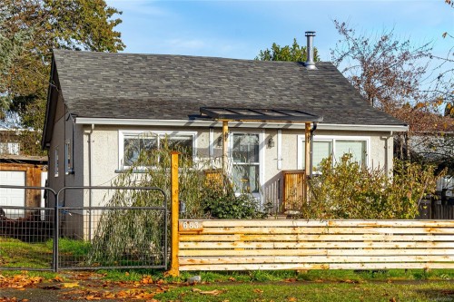 683 Powell St, Duncan, BC 