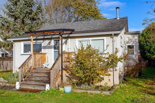 683 Powell St, Duncan, BC 