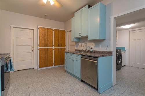 683 Powell St, Duncan, BC 