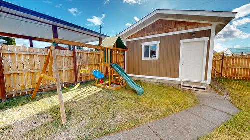 717 6Th Street, Cranbrook, BC - Outdoor