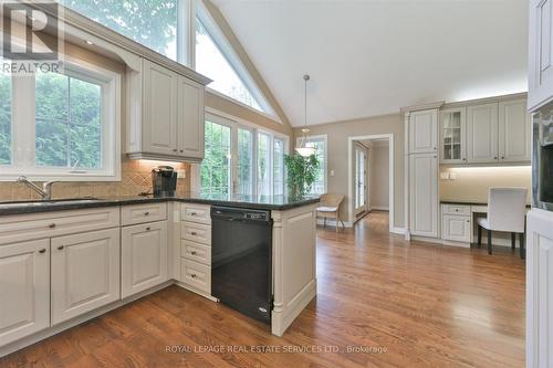 62 Princess Margaret Boulevard, Toronto, ON - Indoor Photo Showing Kitchen