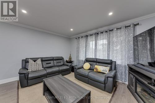 193 Epsom Downs Drive, Toronto, ON - Indoor Photo Showing Living Room
