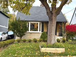 37 COPPERMILL DRIVE  Toronto, ON M9W 3Z4