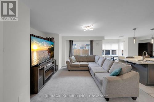 258 Remembrance Road, Brampton, ON - Indoor Photo Showing Living Room