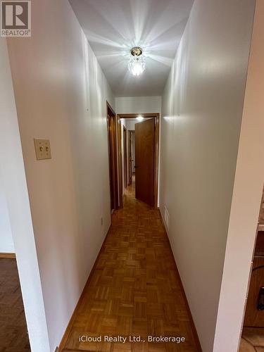 118 Antigua Road, Mississauga, ON - Indoor Photo Showing Other Room