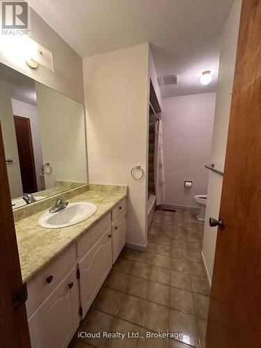 118 Antigua Road, Mississauga, ON - Indoor Photo Showing Bathroom