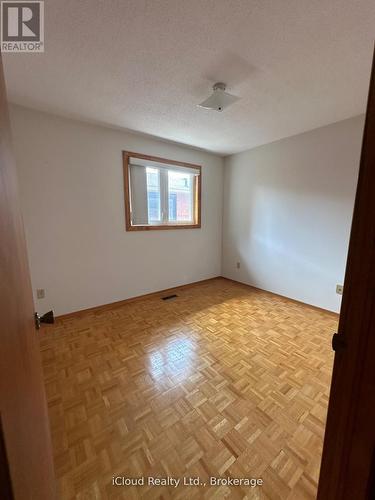 118 Antigua Road, Mississauga, ON - Indoor Photo Showing Other Room