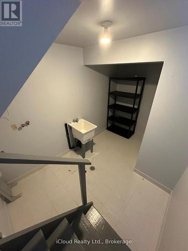 118 Antigua Road, Mississauga, ON - Indoor Photo Showing Other Room