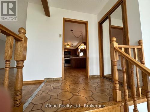 118 Antigua Road, Mississauga, ON - Indoor Photo Showing Other Room