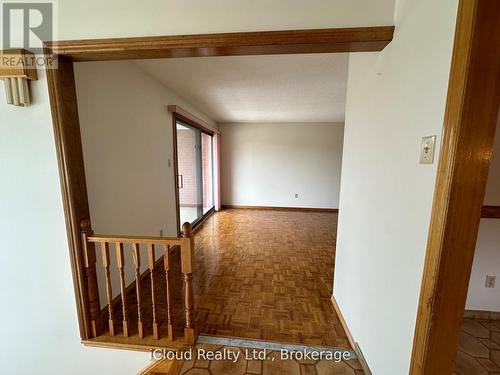 118 Antigua Road, Mississauga, ON - Indoor Photo Showing Other Room