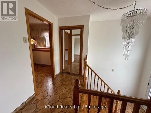 118 Antigua Road, Mississauga, ON - Indoor Photo Showing Other Room