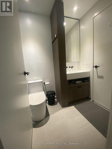 4511 - 55 Charles Street E, Toronto, ON - Indoor Photo Showing Bathroom