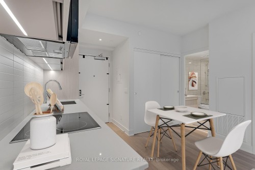 2809-8 Cumberland Street, Toronto, ON - Indoor Photo Showing Dining Room