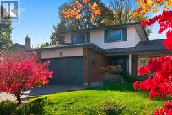 512 ATHOL STREET  Whitby (Downtown Whitby), ON L1N 6L7