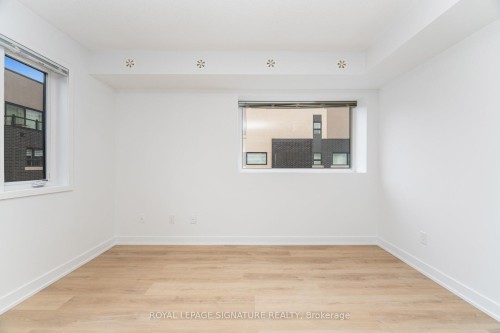 610-1129 Cooke Boulevard, Burlington, ON - Indoor Photo Showing Other Room