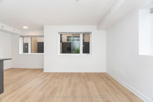 610-1129 Cooke Boulevard, Burlington, ON - Indoor Photo Showing Other Room