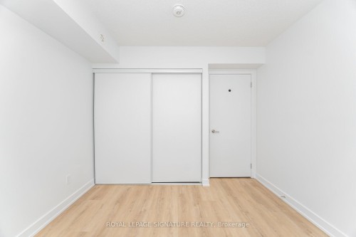 610-1129 Cooke Boulevard, Burlington, ON - Indoor Photo Showing Other Room