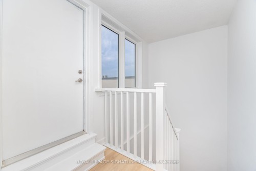 610-1129 Cooke Boulevard, Burlington, ON - Indoor Photo Showing Other Room