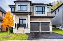 99 Bethpage Crescent  Newmarket, ON L3X 1B8
