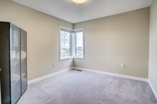 99 Bethpage Crescent, Newmarket, ON - Indoor Photo Showing Other Room