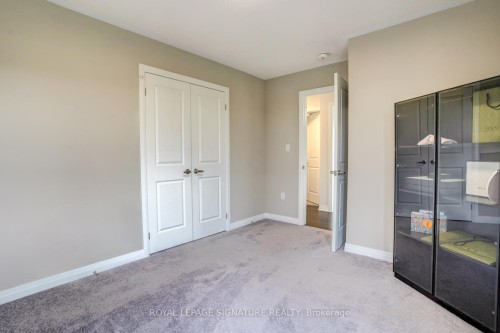 99 Bethpage Crescent, Newmarket, ON - Indoor Photo Showing Other Room