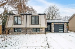 388 Antigua Road  Mississauga, ON L5B 1C4