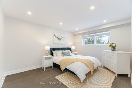 388 Antigua Road, Mississauga, ON - Indoor Photo Showing Bedroom