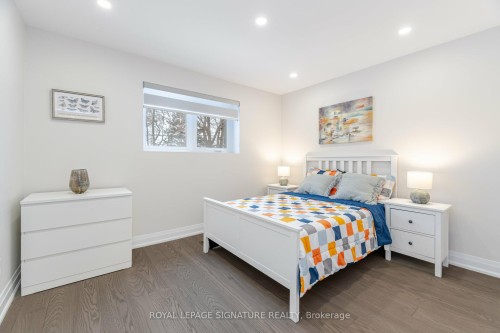 388 Antigua Road, Mississauga, ON - Indoor Photo Showing Bedroom