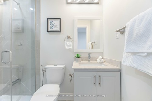388 Antigua Road, Mississauga, ON - Indoor Photo Showing Bathroom