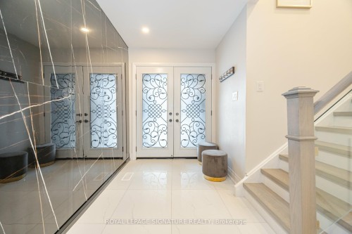 388 Antigua Road, Mississauga, ON - Indoor Photo Showing Other Room