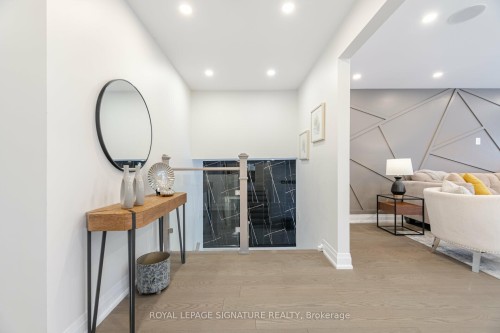 388 Antigua Road, Mississauga, ON - Indoor Photo Showing Other Room