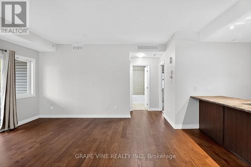C - 140 Mocha Private, Ottawa, ON - Indoor Photo Showing Other Room