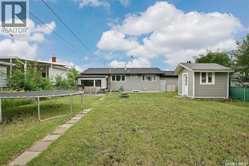 2616 Clarence Avenue S, Saskatoon, SK - Outdoor