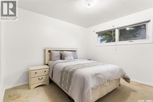 940 Edgar Street, Regina, SK - Indoor Photo Showing Bedroom