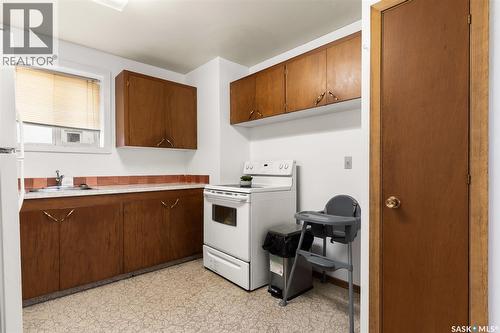 940 Edgar Street, Regina, SK - Indoor Photo Showing Kitchen