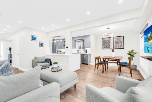 6467 Edenwood Drive, Mississauga, ON - Indoor Photo Showing Living Room