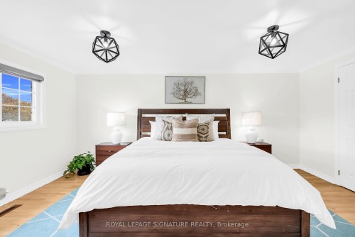 6467 Edenwood Drive, Mississauga, ON - Indoor Photo Showing Bedroom