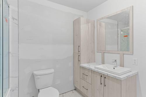 Bathroom - 133A Rue Des Marronniers, Salaberry-De-Valleyfield, QC - Indoor Photo Showing Bathroom