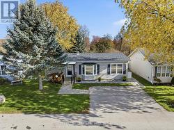 37 FAIRWAY DRIVE  Clarington (Newcastle), ON L1B 1B4