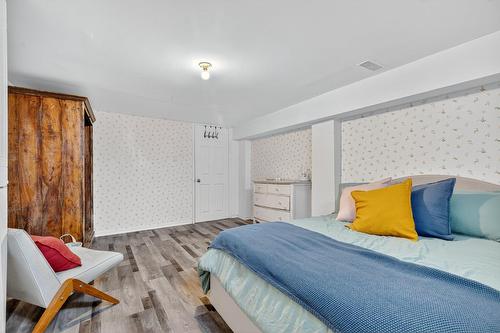 Chambre à coucher - 8385  - 8389 Rue St-Denis, Montréal (Villeray/Saint-Michel/Parc-Extension), QC - Indoor Photo Showing Bedroom