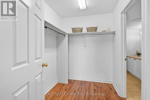 Oversized walk-in closet w/ ensuite access - 1C - 160 Edwards Street, Clarence-Rockland, ON - Indoor