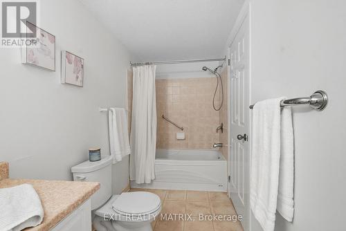 Large cheater ensuite - 1C - 160 Edwards Street, Clarence-Rockland, ON - Indoor Photo Showing Bathroom