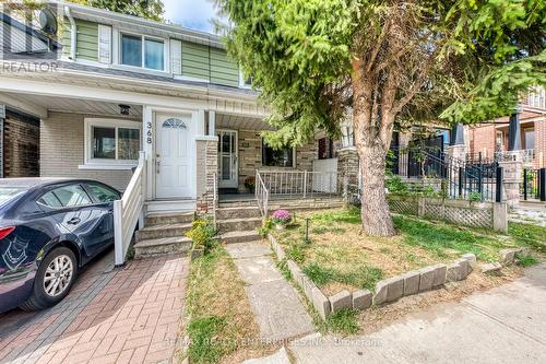 370 COXWELL AVENUE  Toronto, ON M4L 3B7
