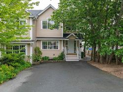 45 Towerview Drive  Halifax, NS B3P 2J4