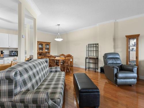 211 52 Whitehall Crescent, Dartmouth, NS 