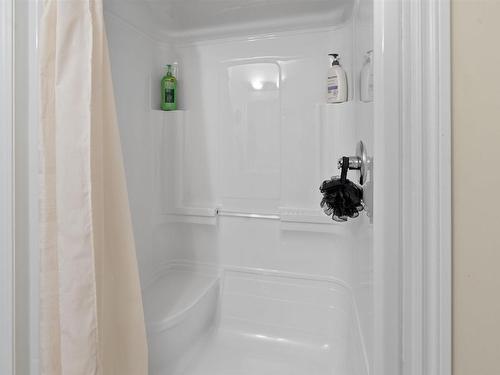 211 52 Whitehall Crescent, Dartmouth, NS 