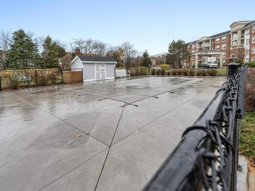 211 52 Whitehall Crescent, Dartmouth, NS 